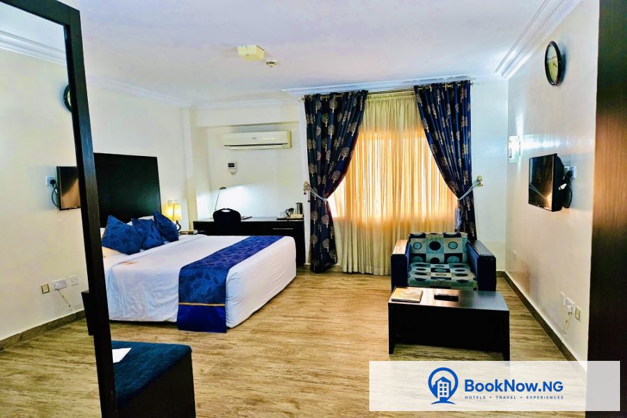 BUSINESS SUITE