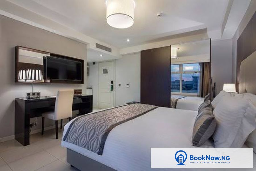 STUDIO DELUXE ROOM