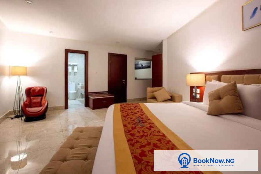 DELUXE TWIN ROOM
