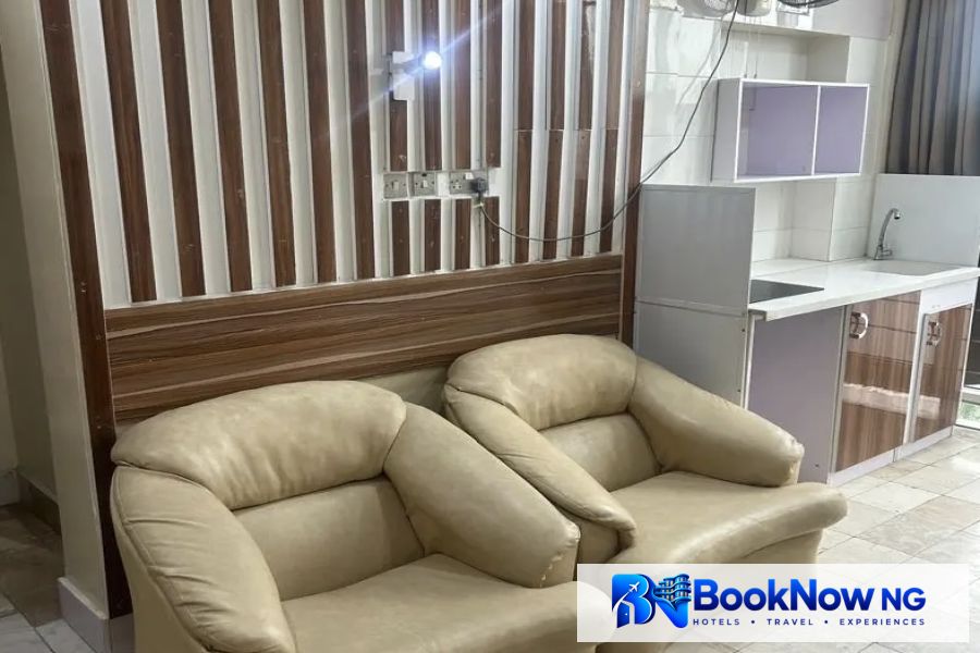 2 BEDROOM