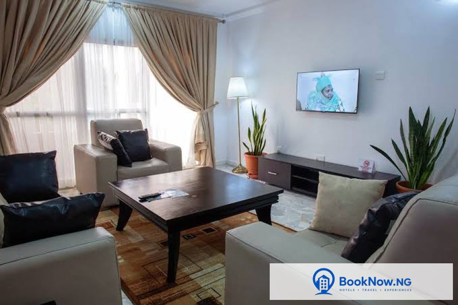 EXECUTIVE APARTMENT
