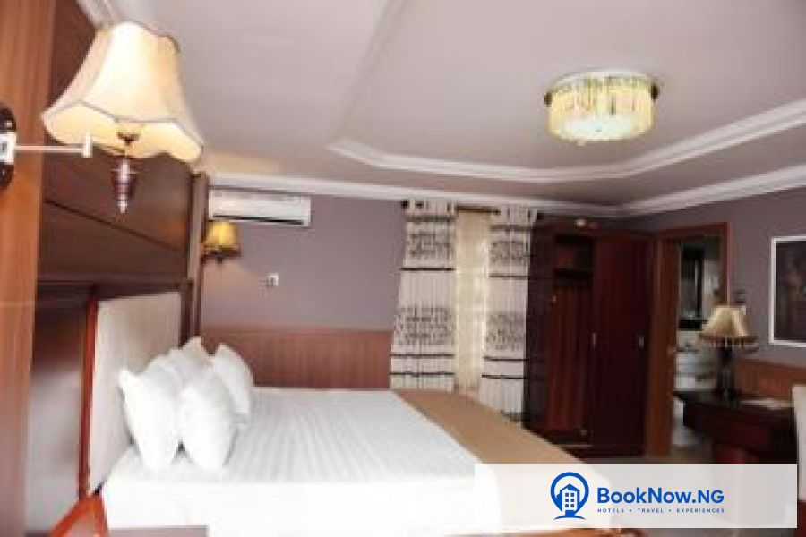 3 BED APARTMENT