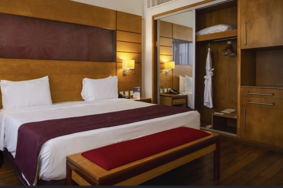 EKO SUITES - EXECUTIVE SUITES