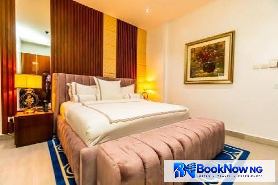 ROYAL DELUXE ROOM