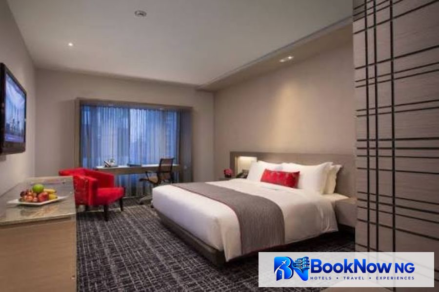 DELUXE ROOMS