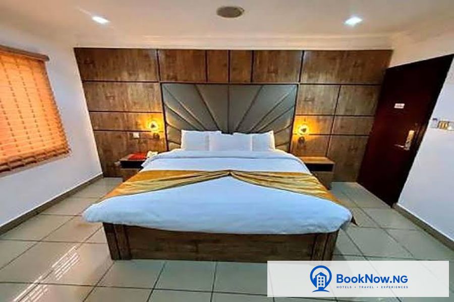 DOUBLE DELUXE ROOM