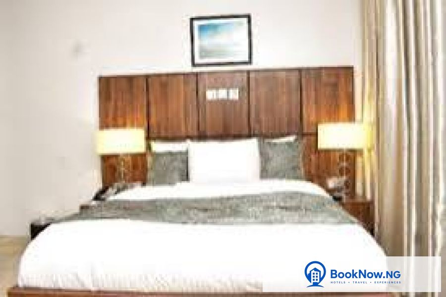 EXECUTIVE DELUXE ROOM