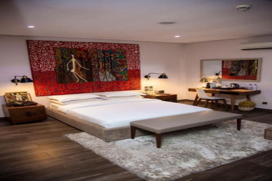 SUPERIOR ROOM