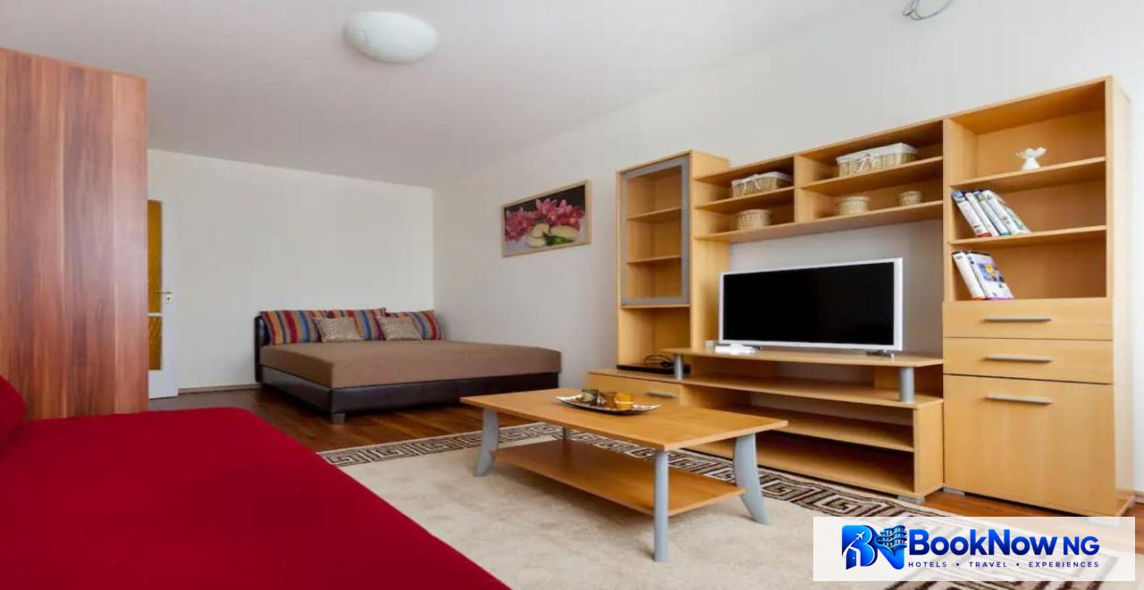 Margaret Apartment